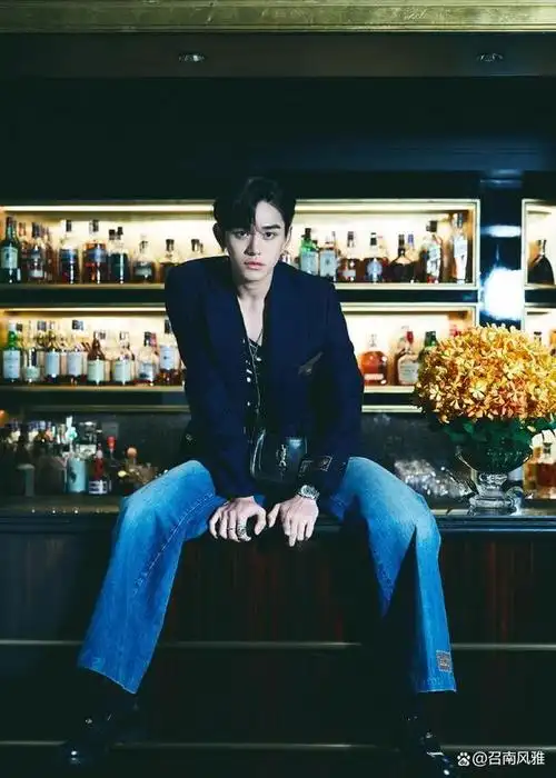 放着躺赚不过,执着伤粉,黄旭熙搬起石头砸脚,创造了什么奇迹