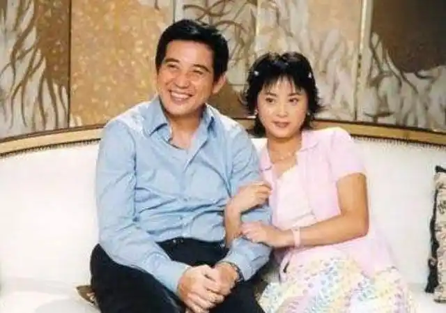 秦汉费尽心机曾抛弃原配妻子转身将林青霞送给邢李源