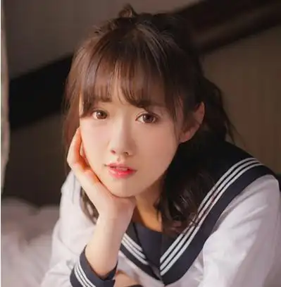 女生学院风发型:吸睛中长发 杀手锏刘海轻松迷倒众宅男-昕薇网