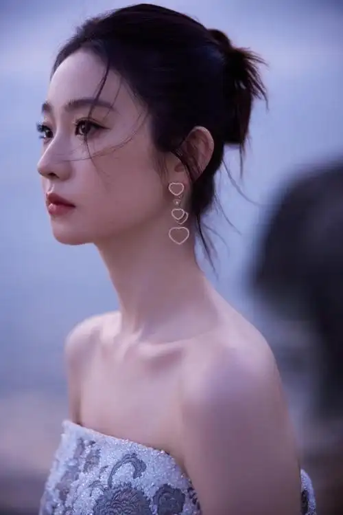 张艺凡zyf_张艺凡zyf个人资料_张艺凡zyf直播间_18183kol_18183网红站