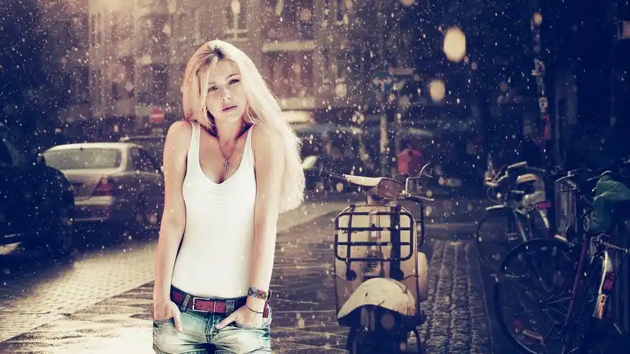 金发女孩在雨中 壁纸 - 1920x1080 全高清