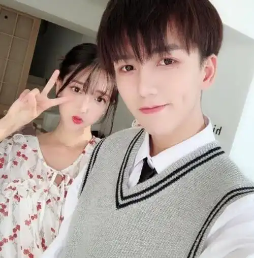 乐柠夫妇后继有人这对儿新晋网红情侣火爆抖音