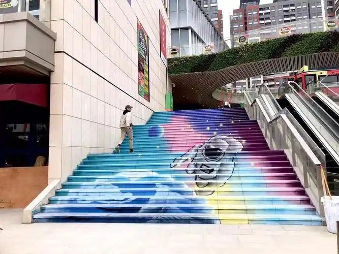 东莞滨湖万科里—楼梯涂鸦墙绘