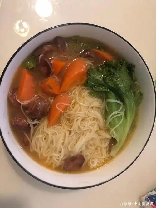 一个人的简食晚餐