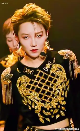 青你2刘雨昕长发造型曝光竟如此惊艳!