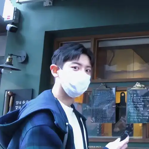 朴灿烈超话#朴灿烈心动时刻#【修图】女友视角拉满啊啊啊!