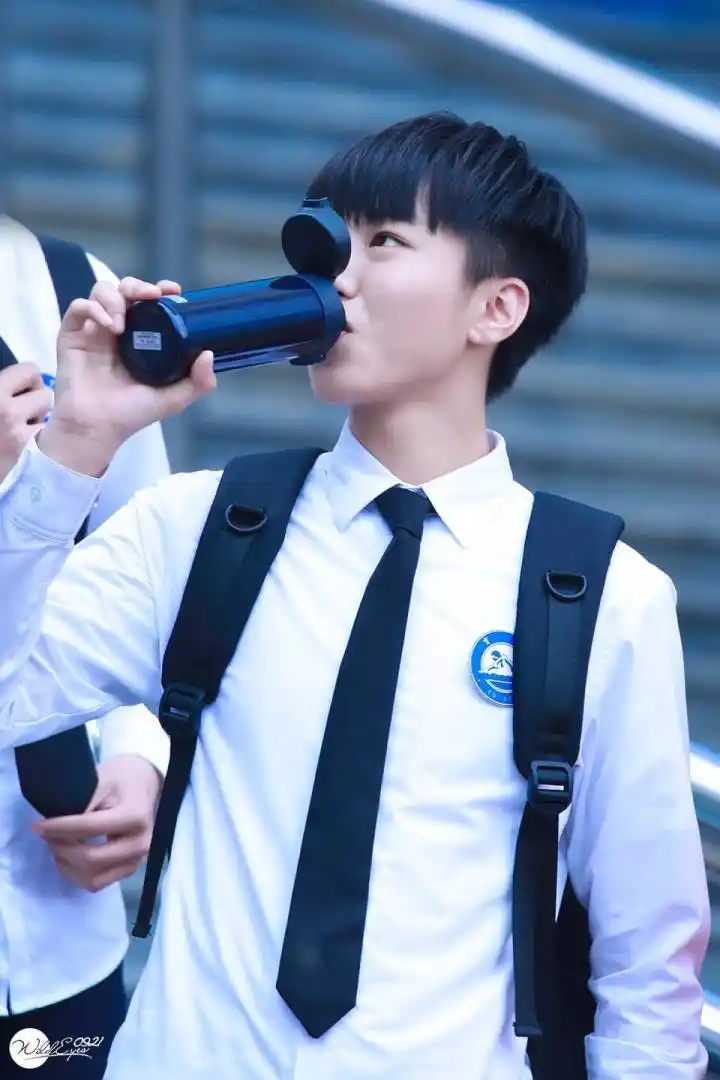 [tfboys][分享]190423 十六年后的夏常安生日快乐,时代辉煌等你创造