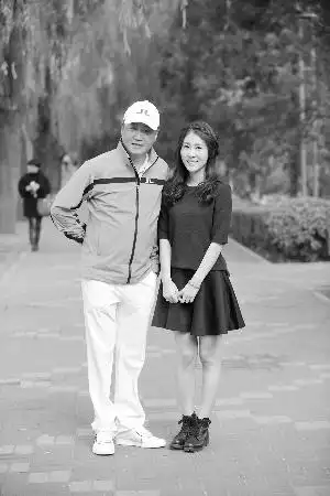 赵宝刚邀张碧晨演唱新剧主题曲:她是我偶像(图)