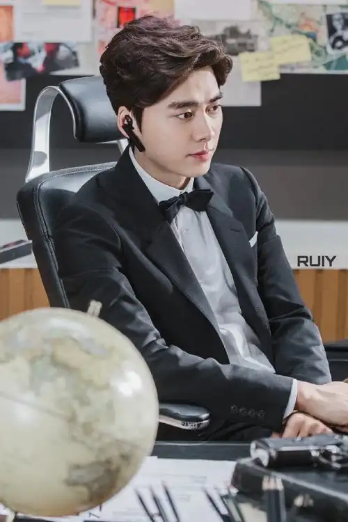 峰启新一岁,事事常安乐##峰回路转冲冲冲##李易峰