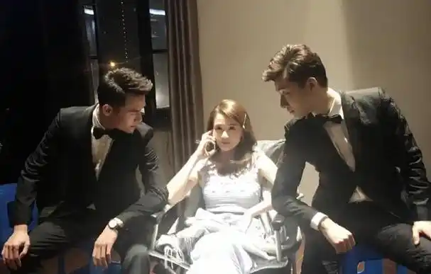 到了2010年,陈乔恩结束了和台湾经纪公司的合作,就转到了内地来发展