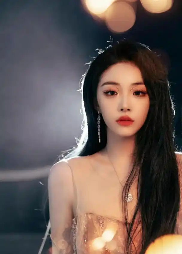 喻言性感女神写真集