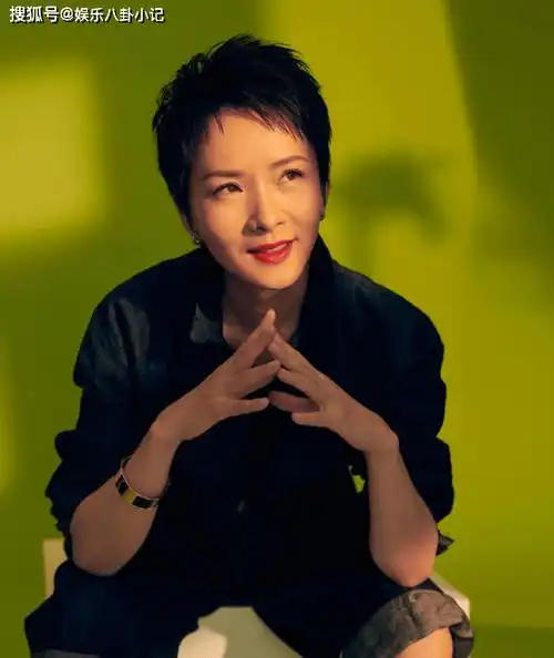 原创她是黄磊同班同学与丈夫结婚24年零绯闻12岁儿子长相帅气像她