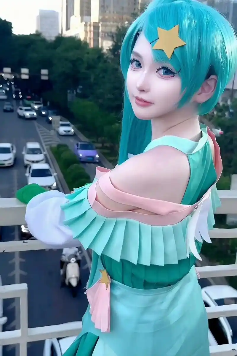 我们是心灵相通的双生儿#cos #巴啦啦小魔仙 #贝贝 #巴 - 抖音