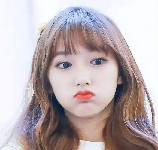 程潇 充满青春气息的懵懂感 宛如人间仙子般美丽_宇宙少女_女明星