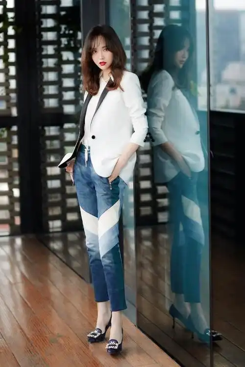 唐嫣全身牛仔装帅气美艳并存(不愧是女明星)(7)