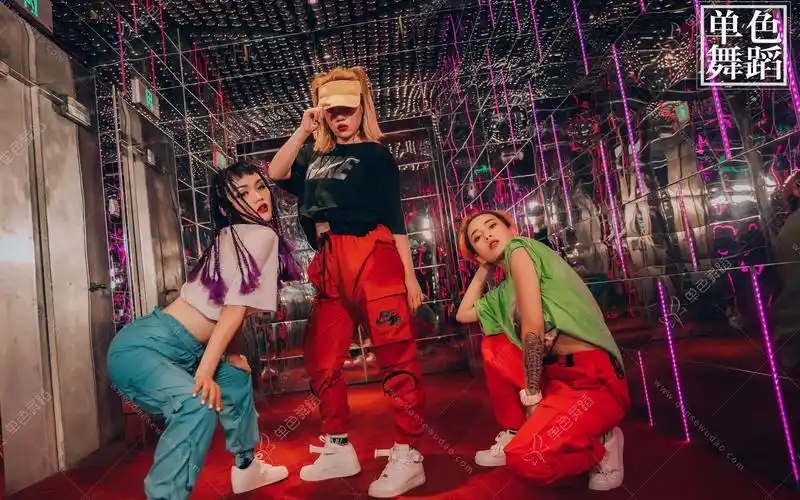 单色舞蹈爵士舞导师泥泥恬恬赵婷韩舞《dozer》_哔哩哔哩 (゜-゜)つロ