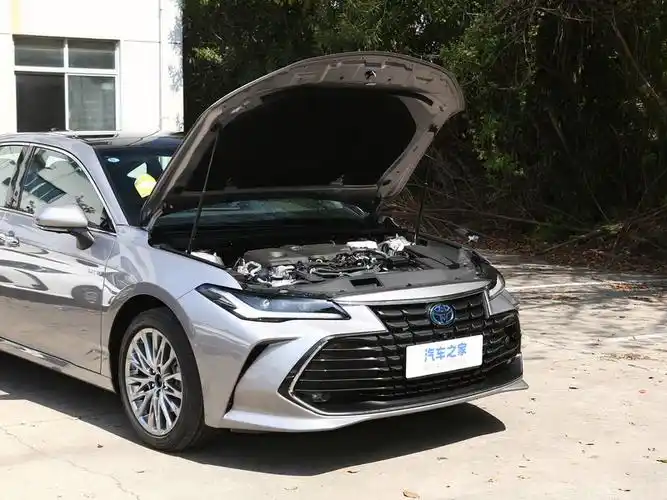 一汽丰田 亚洲龙 2023款 双擎 2.5l xle尊贵版