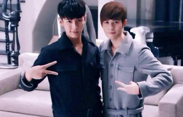 和房祖名为7年前吸毒事件再度道歉,柯震东这是第几次哭了?