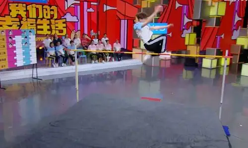 邓伦原来是个被演戏耽误的跳高运动员,倪妮陈晓也有类似的经历!
