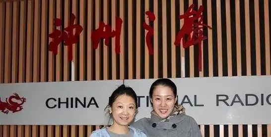 央视主播钱琳琳二婚带儿子嫁小6岁影帝张译丁克15年被宠成宝