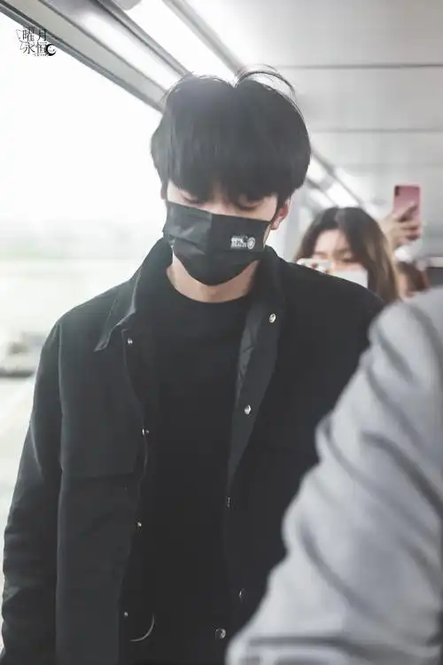 刘耀文 超绝少年气##刘耀文唱跳ace