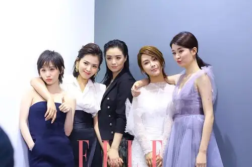 刘涛蒋欣王子文乔欣齐送生日祝福,欢乐颂五美只有杨紫做到了!