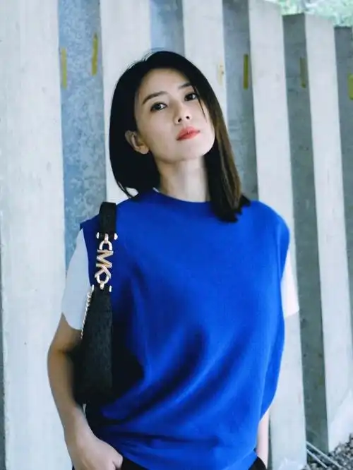 fila时尚运动代言人高圆圆的叠穿法