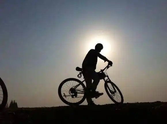 一个人骑行要学会放空自己