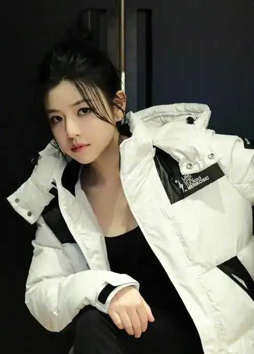 陈妍希inmoneta爱心彩钻玩转双面风格