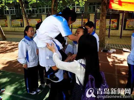 "心理游园会"47中进校11年"成长烦恼"疏导显效