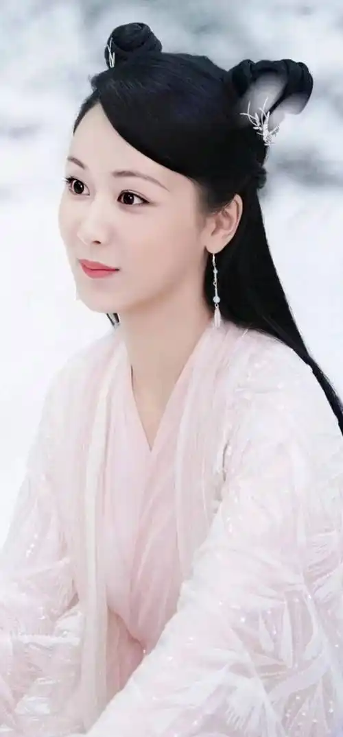 秀雅脱俗的杨紫,似仙界飘落凡尘的芙蓉,超高清美图一张靓过一张_肌肤