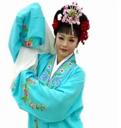 图海伦二人转第六代传人赵晓波传承传统的正戏