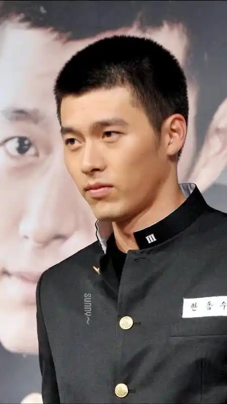 玄彬#学生装平头的玄彬太man太帅啦-度小视
