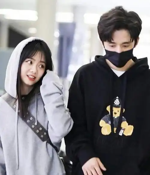 叫谭松韵太生疏,叫韵韵又太亲密,网友:张新成的喊法我第一次听