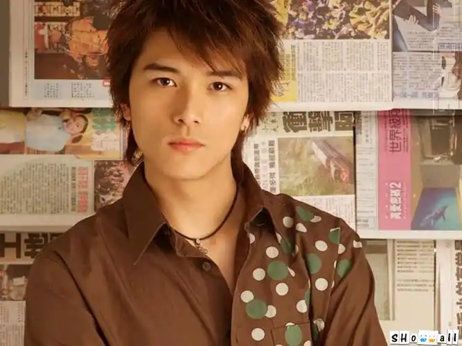 邱泽图片壁纸_邱泽帅气照片