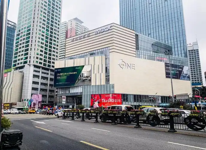 the one购物中心外景