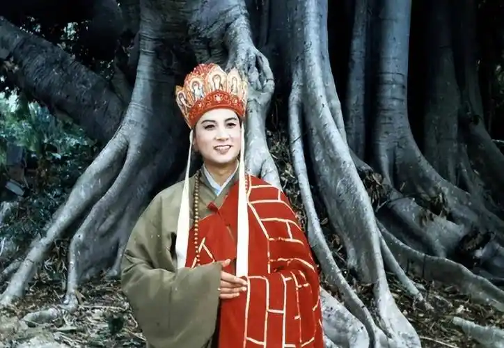 比较细心的人应该有这样的发现,那就是86版《西游记》的唐僧扮演者