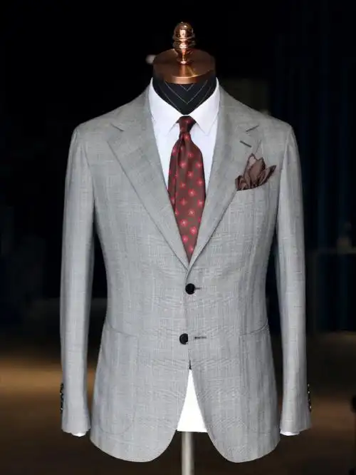 西安西服定制布料是定制西服的灵魂