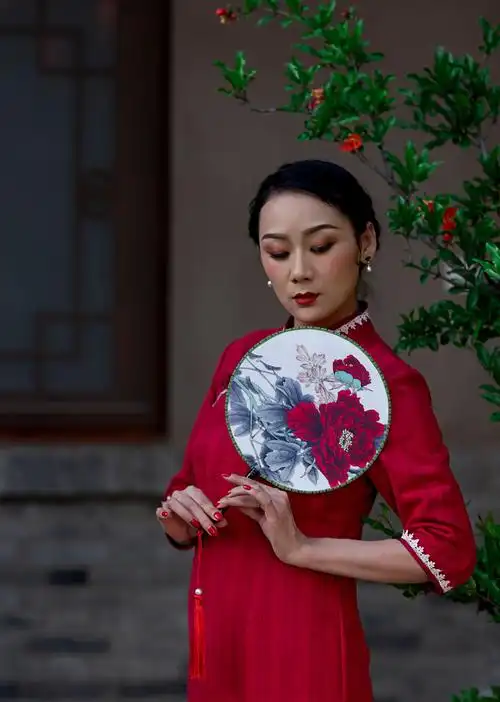 古城夏日旗袍人像