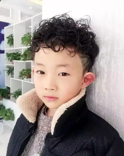 发型欣赏2020潮童男孩发型
