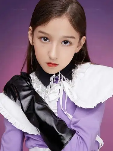 气场一米八的小萝莉,她只是个12岁的小女孩_写真_萝莉_潮童_大连幸福