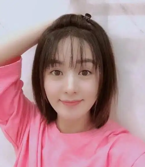 赵丽颖离开冯绍峰,首谈生活的改变,两人分开被曝跟女方旧疾有关_英宝