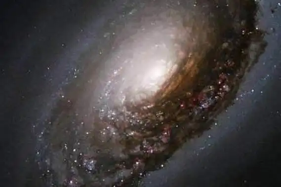 宇宙中最大的十个星系草帽星系夺冠