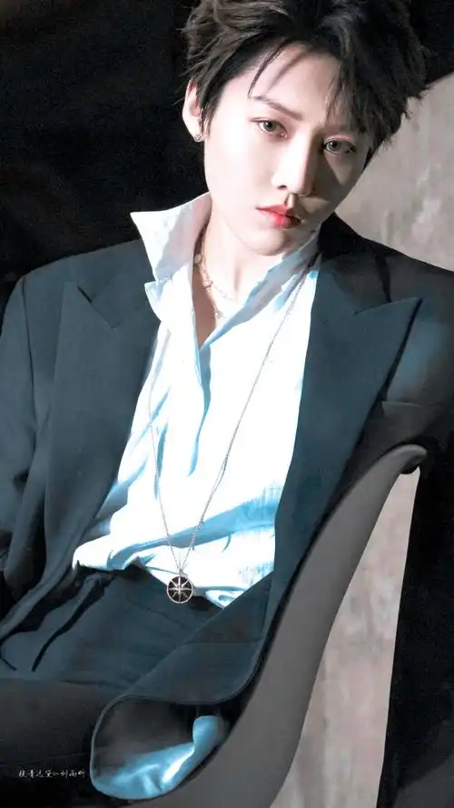 迪奥品牌大使刘雨昕