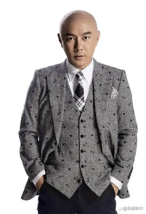 张卫健首次光头造型(三界六道最璀璨的光头)(1)