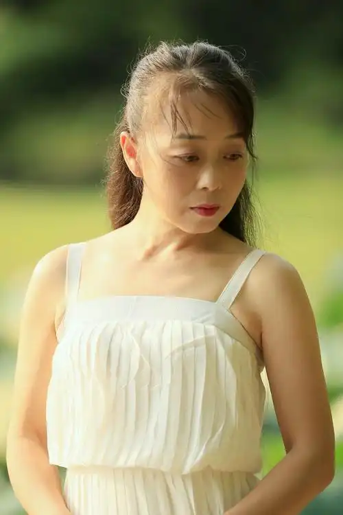 如何成为一个有气质,有内涵的高雅的女人呢?