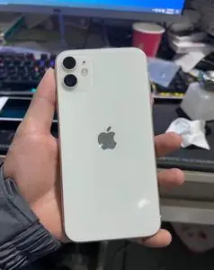 苹果11 白色128g国行手机 双卡双待.没怎么用,没有暗病