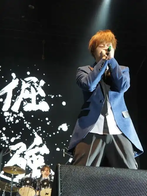 求五月天的一张图片 无水印的版本