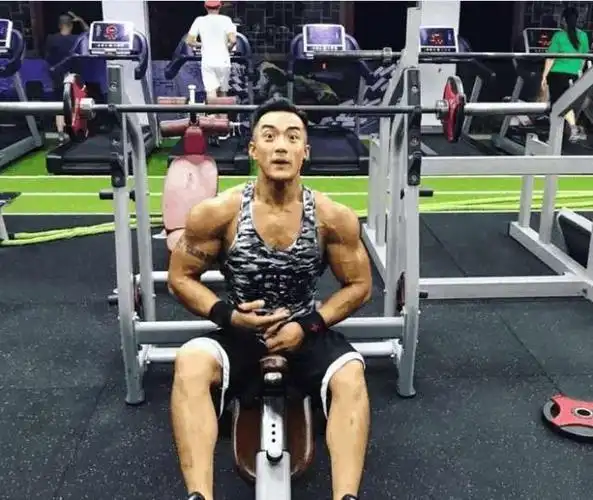 中国健身圈的郑恺有肌肉有颜值成健身网红