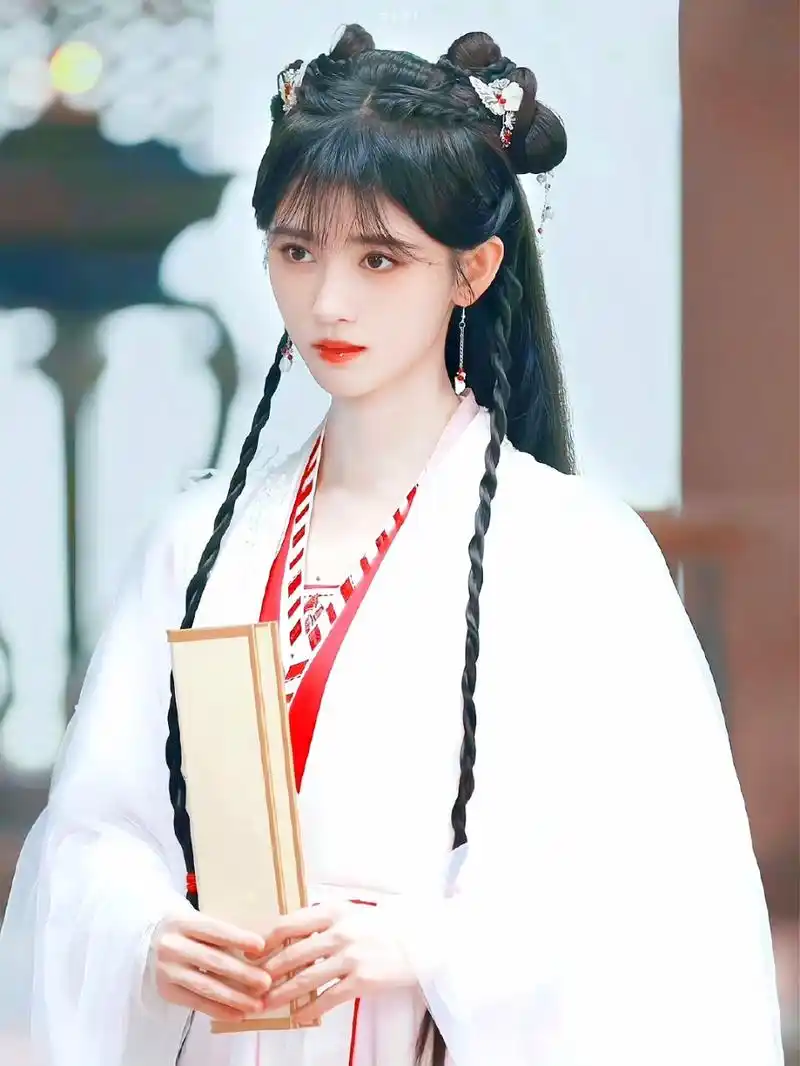 衣服再就业哈哈哈,鞠婧祎真的好美啊,一直在营业,也没有任何绯闻#电视